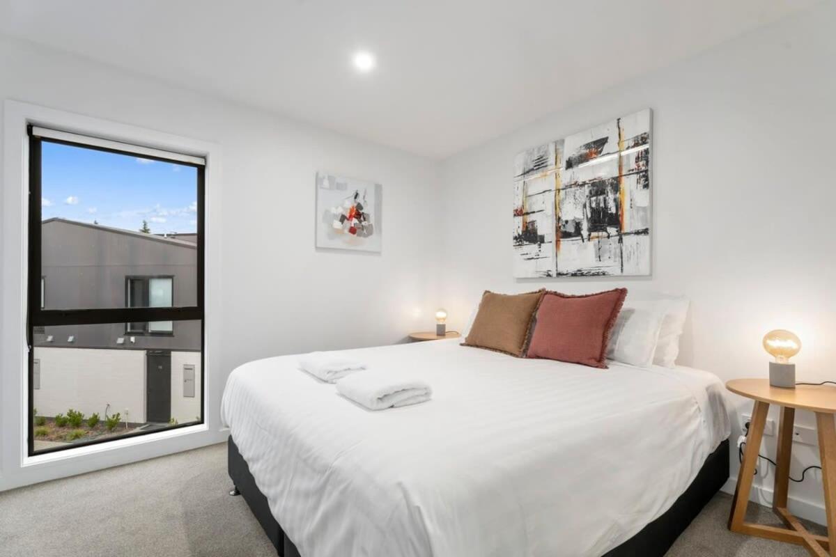 Albert Town Wanaka Riverside Townhouse Retreat מראה חיצוני תמונה