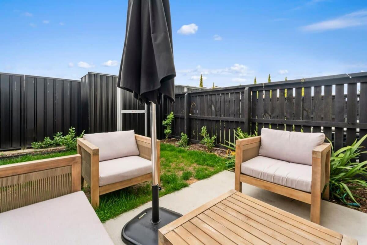 Albert Town Wanaka Riverside Townhouse Retreat מראה חיצוני תמונה